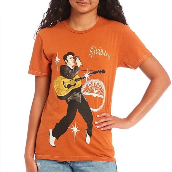 Elvis Presley Singing Graphic Tee - Picture 2 of 9